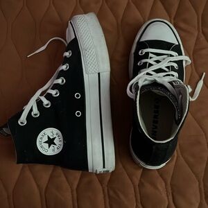 barely worn platform converse